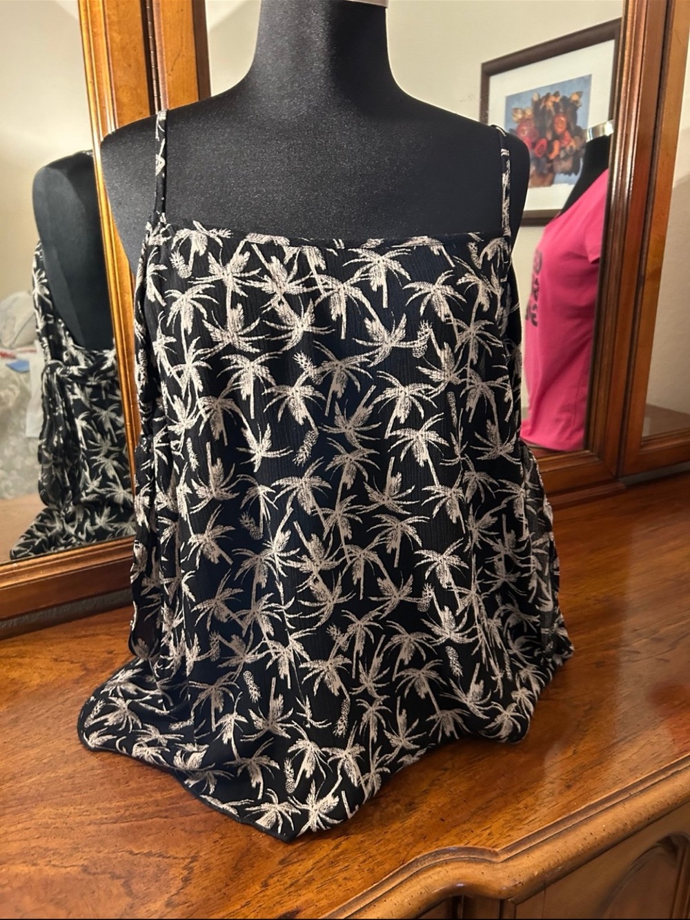 Mossimo cold shoulder tropical print top. Size XL